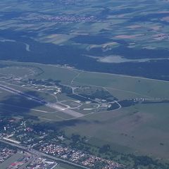 Flugwegposition um 13:53:04: Aufgenommen in der Nähe von Augsburg, Deutschland in 2077 Meter